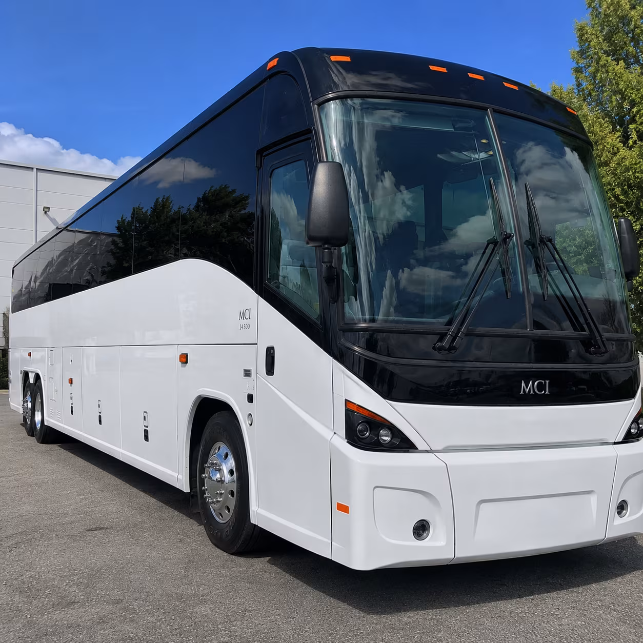 daily commuter shuttles along the i 45 corridor